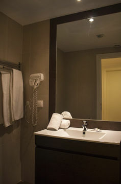 Hotel Lisbon Arsenal Suites
