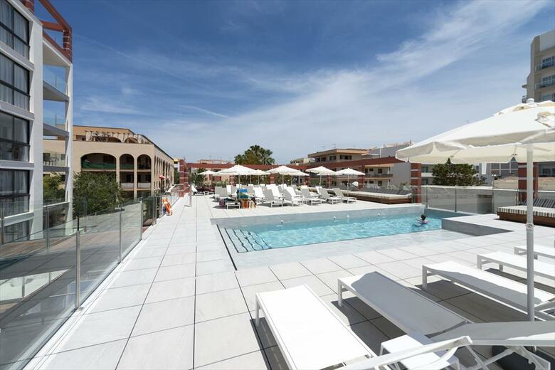 Hotel Kyrat Amarac Suites