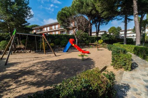 Calella de Palafrugell Apartment Sleeps 4 Pool