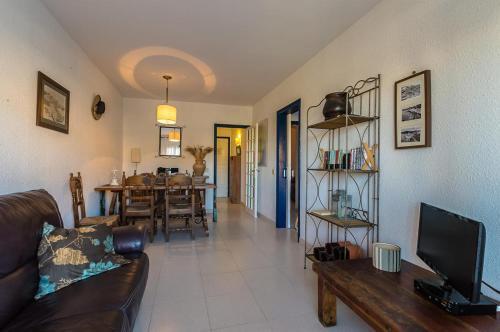 Calella de Palafrugell Apartment Sleeps 4 Pool