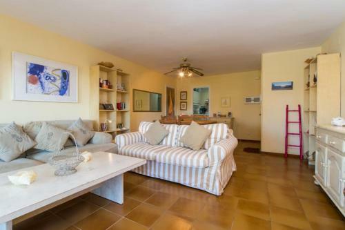 Calella de Palafrugell Apartment Sleeps 6 Pool