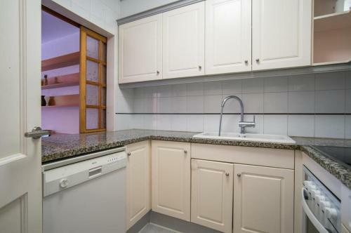 Calella de Palafrugell Apartment Sleeps 6 Air Con