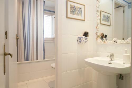 Calella de Palafrugell Apartment Sleeps 5