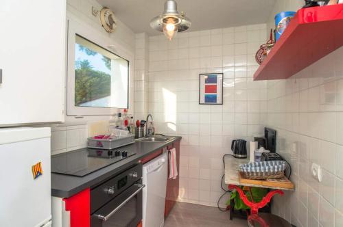 Calella de Palafrugell Apartment Sleeps 4