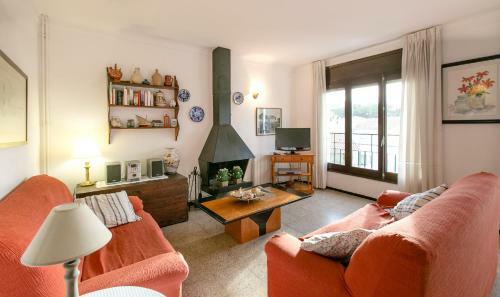Calella de Palafrugell Apartment Sleeps 7