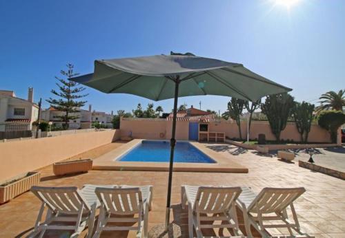 Calpe Villa Sleeps 11 With Pool Air Con And Wifi