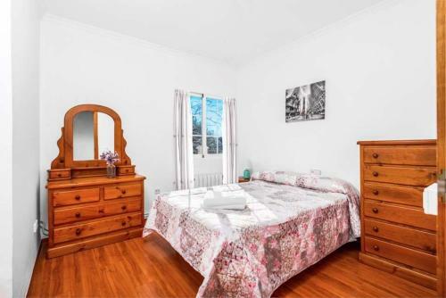 Calpe Villa Sleeps 8 With Pool Air Con And Wifi