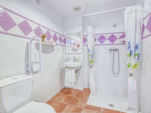 Comfy Holiday Home In Carcabuey With Patio