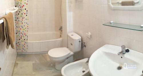 Apartamento Tranquil Terraced House, Conil Center. Sleeps 4