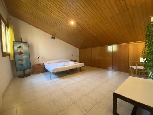 Th64 Villa Creixell For 10 People