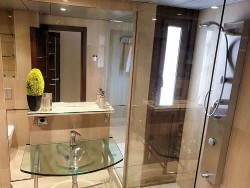 Amazing Penthouse With Rooftop Pool In Estepona