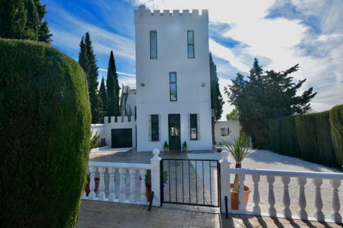 Fuengirola Villa Sleeps 10 Pool Air Con Wifi