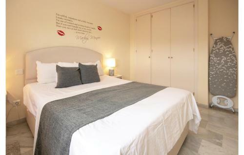 Two-bedroom Apartment In Fuengirola