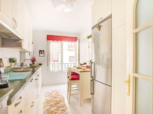 Charming Apartment In Gij�n Near Seabeach