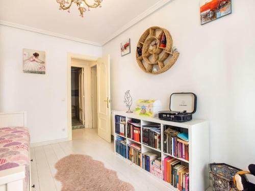 Charming Apartment In Gij�n Near Seabeach