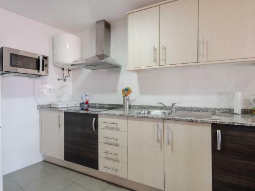 Voguish Apartment In Gudar With Heating
