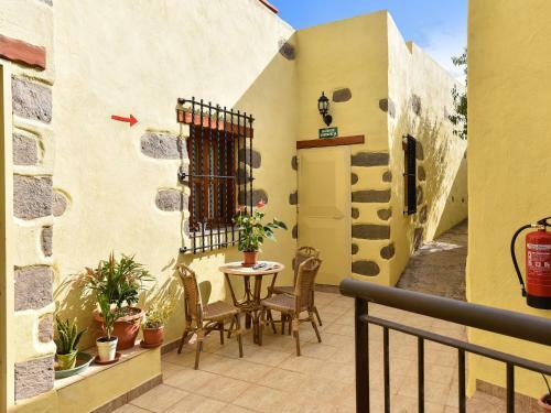 Luxurious Villa In Ingenio With Swimming Pool