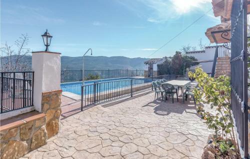 Eight-bedroom Holiday Home In Iznajar