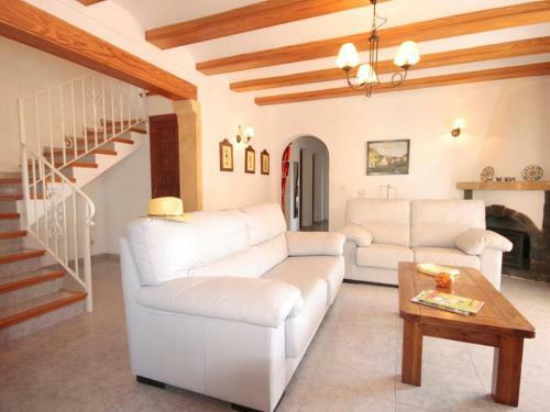 Javea Villa Sleeps 11 With Pool And Wifi