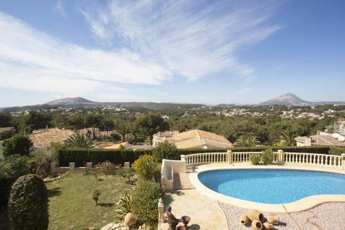 Javea Villa Sleeps 6 With Pool And Free Wifi