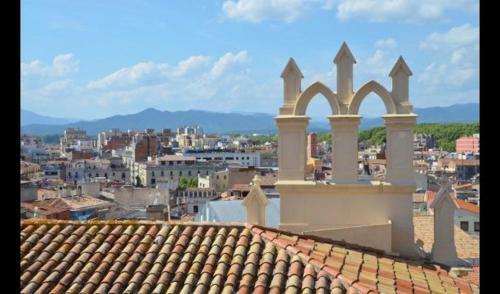 Villa In La Bisbal Sleeps 4 Includes Swimming Pool