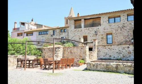 Villa In La Bisbal Sleeps 4 Includes Swimming Pool