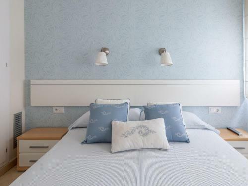 Welcoming Apartment Situated Only 25m From Escala Beach!