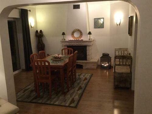 Hostal Guincho Wind Factory Guest House