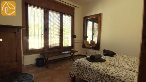 Caules Villa Sleeps 6 Pool Wifi