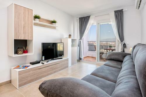 Malaga Station Apartment By Rafleys