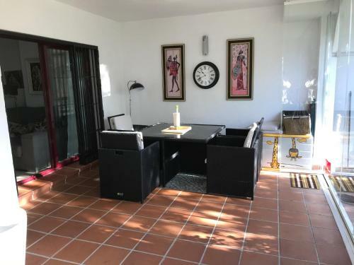2 Bed Apartment In San Pedro Marbella