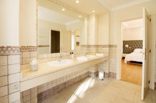 Villa Mare, Puerto Banus - R9965