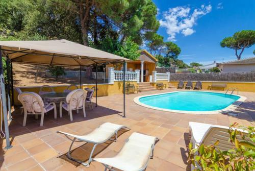 Macanet de La Selva Villa Sleeps 7 Pool Air Con