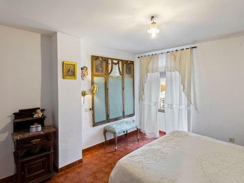 Timeless Holiday Home In Membrio With Swimming Pool