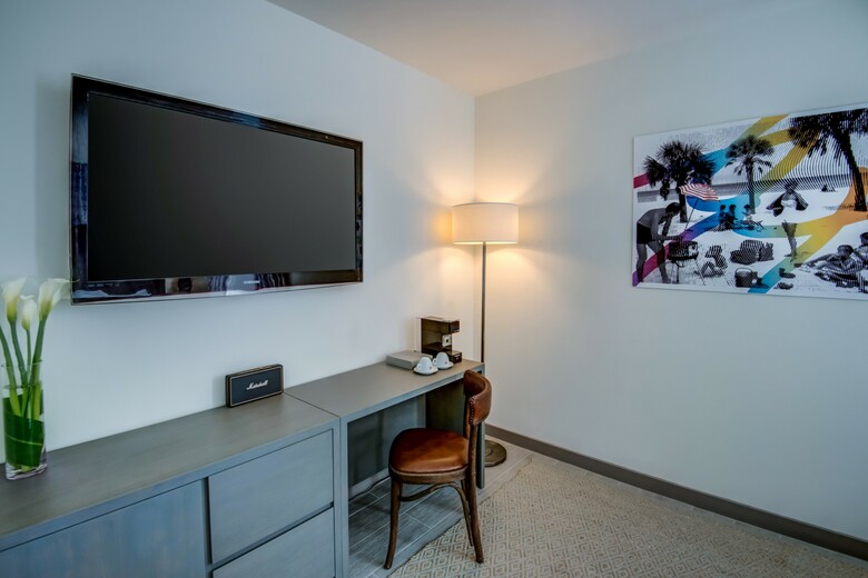 Clinton Hotel South Beach