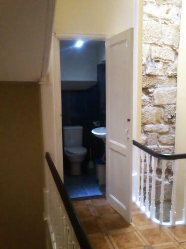 Hostal Duas Na��es Guest House