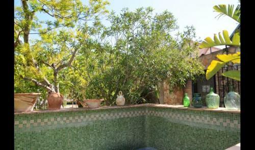 El Perello Villa Sleeps 12 With Pool