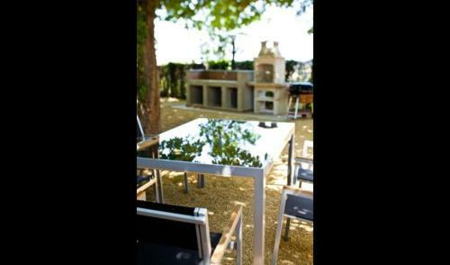 Perafita Villa Sleeps 5 With Pool And Air Con