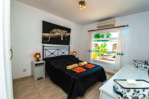Villa Los Arcos - Lh160 By Villas Now Ltd