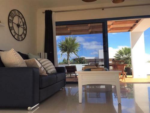Villa Miramar C8 With Private Heated Pool Wifi Air-conditioning