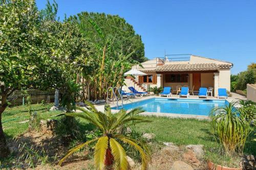 Pollenca Villa Sleeps 6 With Pool Air Con And Wifi
