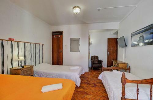 Hostal Lagoas