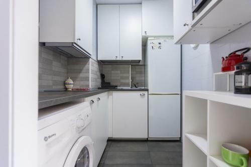 Apartamento Homeholidaysrentals Regard