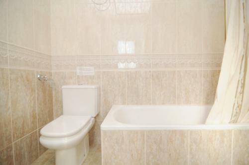 Villa Homeholidaysrentals Madison House