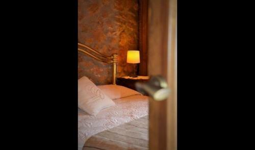 Villa In Cantallops Sleeps 6 With Pool And Air Con