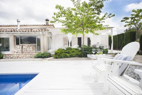 Selva Villa Sleeps 4 With Pool Air Con And Wifi