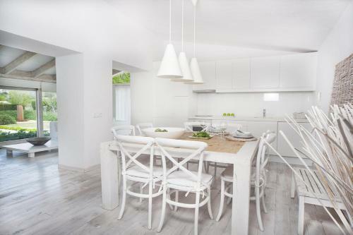 Selva Villa Sleeps 4 With Pool Air Con And Wifi