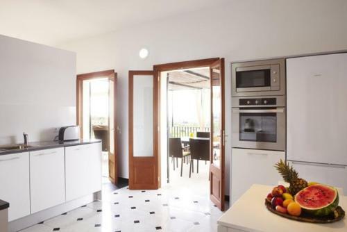 Selva Villa Sleeps 8 With Pool Air Con And Wifi