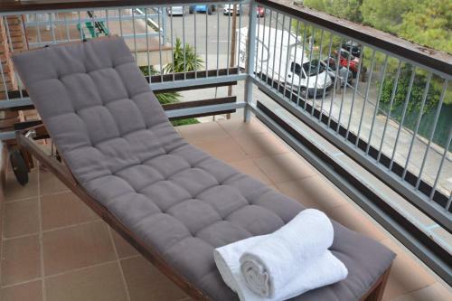 Apartamento Vinyet Tranquility Steps From The Beach And Pool