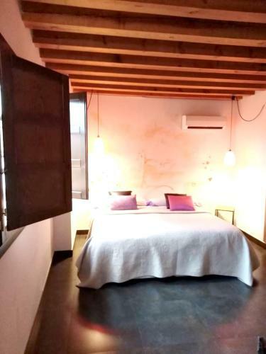 Apartment With One Bedroom In Toledo With Wifi